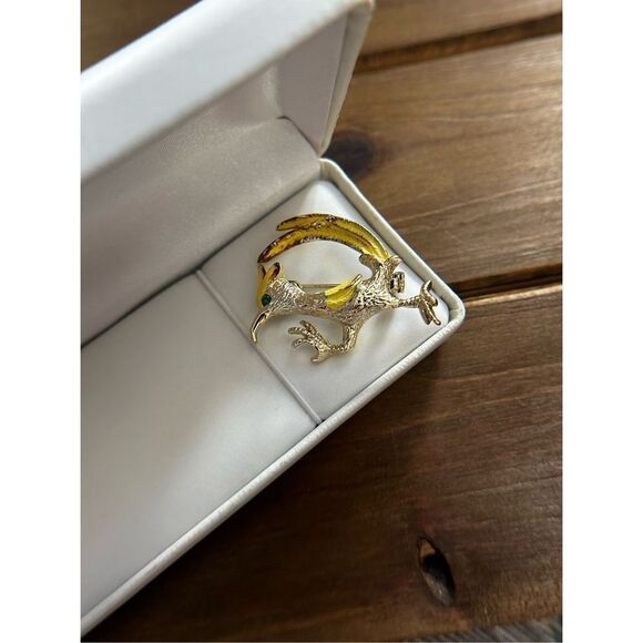 Gerry’s signed roadrunner brooch pin - Picture 3 of 9